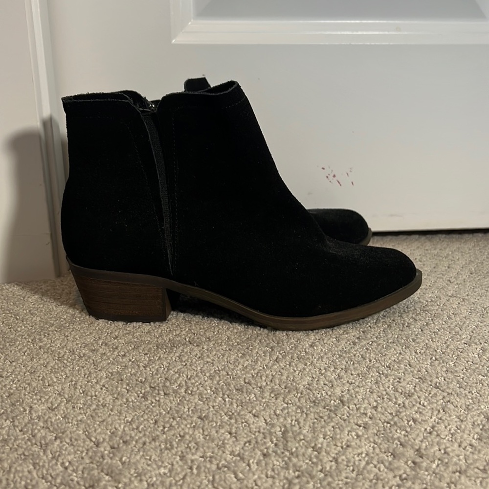 Kenzie Black Suede zip up booties ankle boots